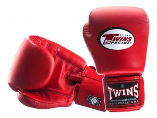 Перчатки боксерские Twins BGVL-3 для муай-тай (красные) 14 oz